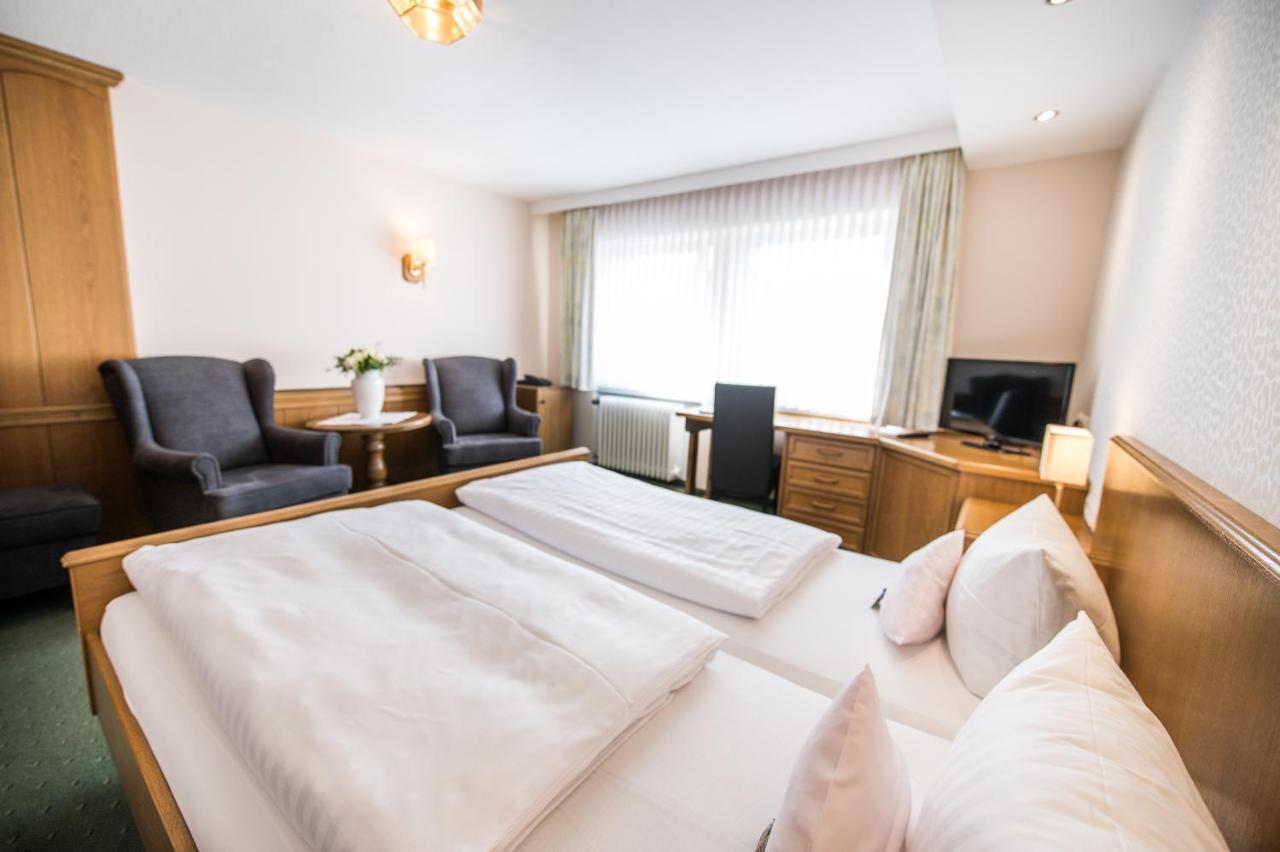 Hotel Hanses-Braeutigam シュマレンベルク エクステリア 写真