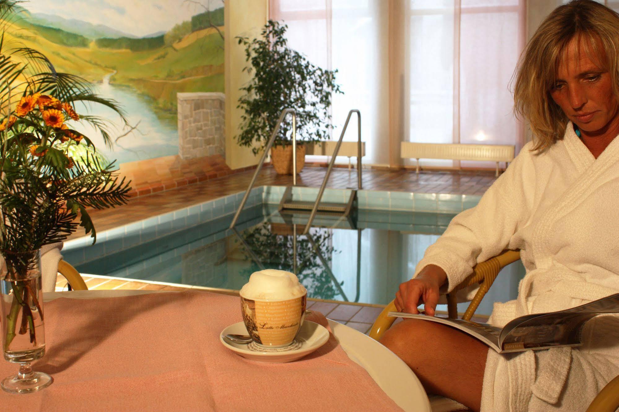 Hotel Hanses-Braeutigam シュマレンベルク エクステリア 写真
